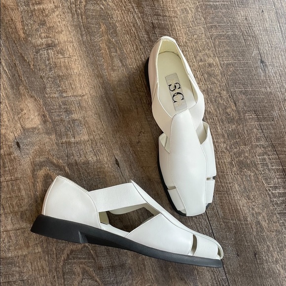 Vintage 90’s brand new white genuine leather fisherman sandals - Picture 3 of 11